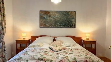 Schreibtisch, Bügeleisen/Bügelbrett, kostenloses WLAN