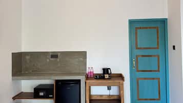 Superior Double Room | Living area | TV