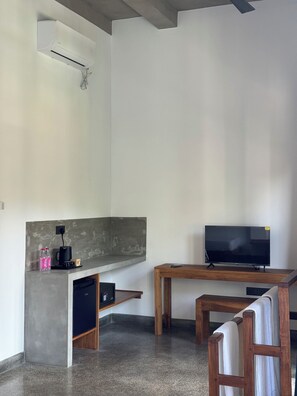 Superior Double Room, Garden View | Living area - Cielo Hiriketiya (Dikwella)