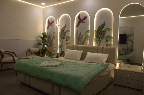 Deluxe Room | Rollaway beds, free WiFi, bed sheets