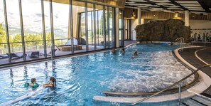 Outdoor pool - Cosy apartment 5 minutes walk from the slopes - mountain view - la Joue du loup (Dévoluy)