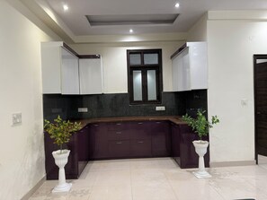 Interior - Hotel Royal India - New Palam Vihar (Gurugram)