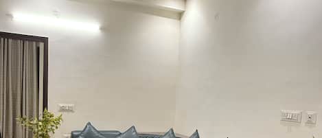 Familiestudio, byutsikt | Innvendig