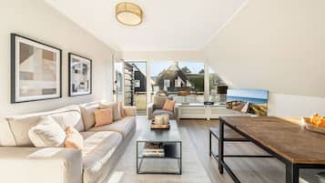 Fernseher, Tischtennisplatte