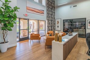 Lobby - Close ASU&Diablo Stadium - GymHotTubParkingPool (Tempe)