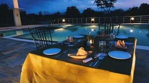 Outdoor pool - Turban Aarambagh Resort and Spa (Kumbhalgarh)