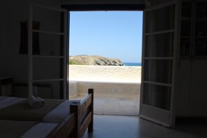 Planxa i posts de planxar, Internet i roba de llit 