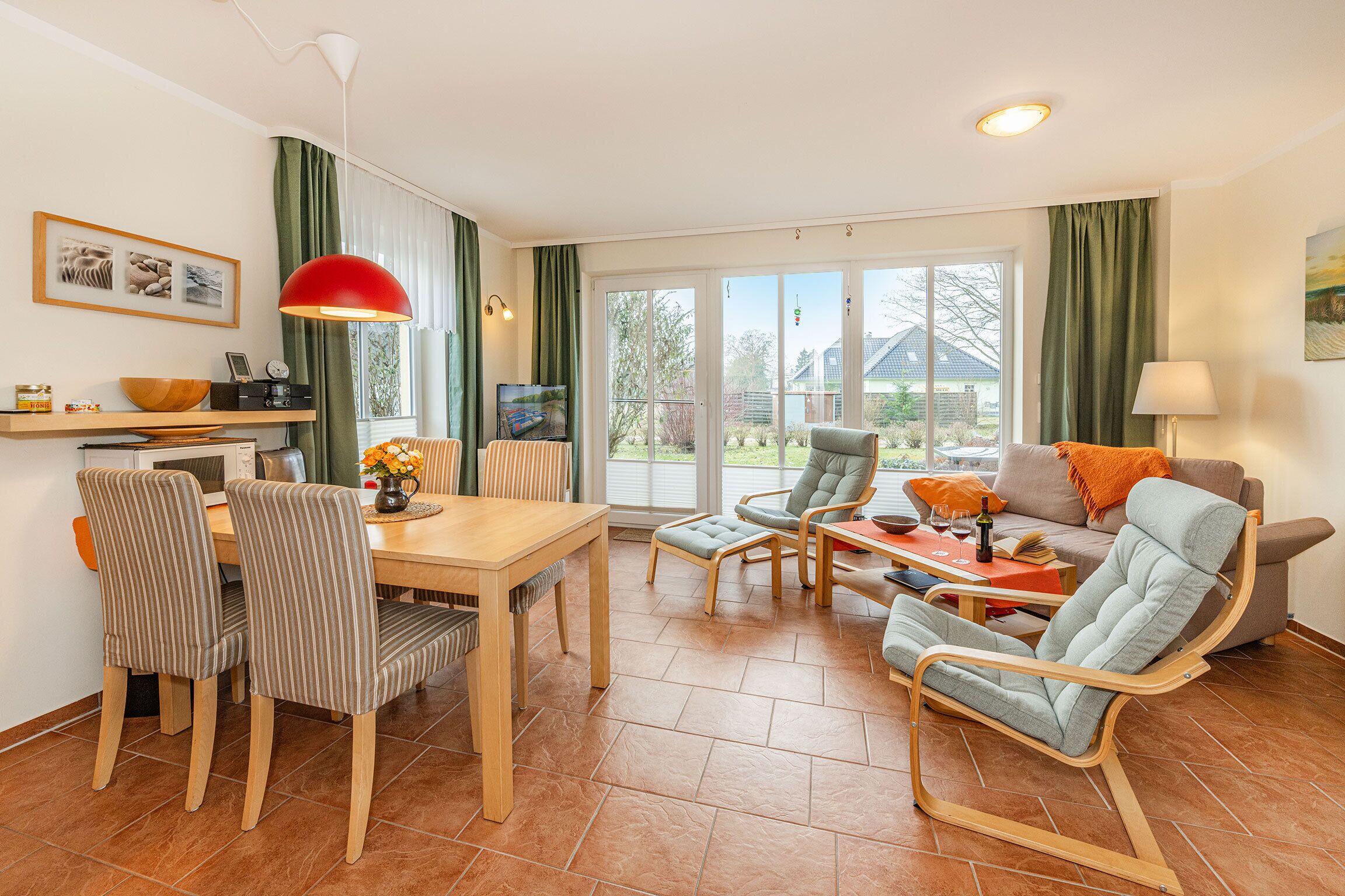 Komfortables Ferienhaus Seeadler In Korswandt, Terrasse Und Nähe Zum See - Korswandt