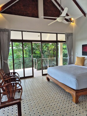 4 bedrooms, iron/ironing board, Internet, bed sheets - Newly Renovated 4-bedroom villa Sea View, large pool, outside dining Koh Samui (Koh Samui)