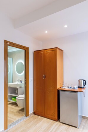 Dreibettzimmer, Balkon | Kostenloses WLAN, Bettwäsche