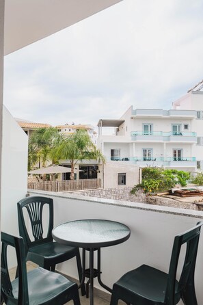 Triple Room, Balcony | Balcony - Marilena's Garden (Ksamil)