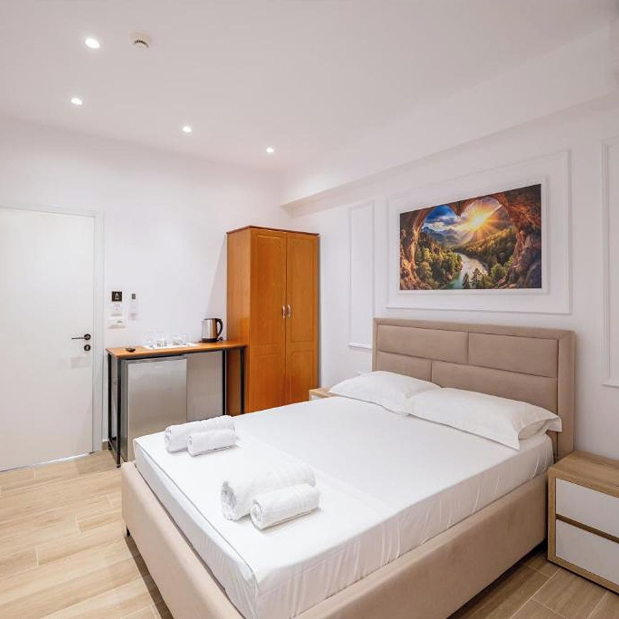 Basic Double Room | Free WiFi, bed sheets