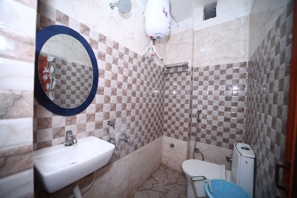 Bathroom - The Sawariya Palace (Ayodhya)