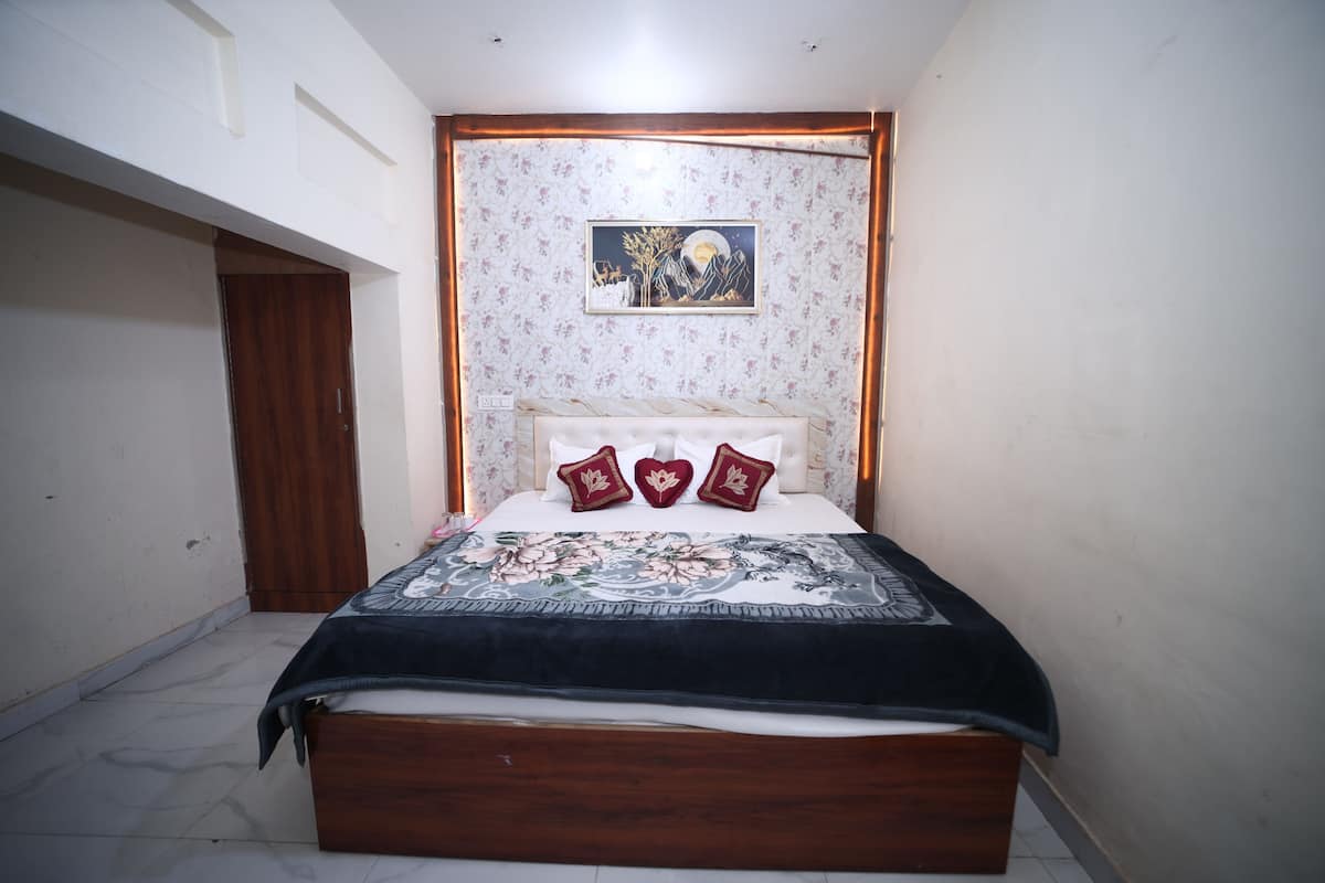 Standard Room | Free WiFi