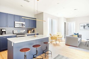 Interior - Live the Vibe: Modern 1BR in Fishtown (Philadelphia)