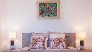 Internet, bed sheets