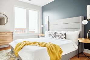 Desk, iron/ironing board, WiFi, bed sheets - 2BR Art-Filled Philly Getaway (Philadelphia)