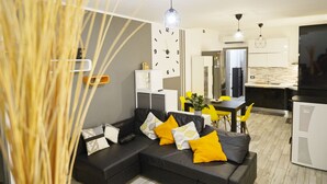 Smart TV - Comfortable and Fully Equipped Home in Muravera, Ideal Base to Explore (Muravera)