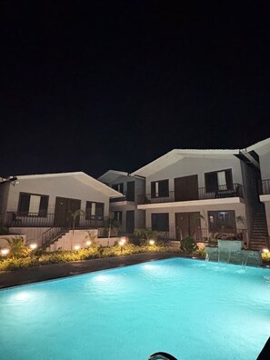 Outdoor pool - Lampost Boutique Hotel (Arambol)