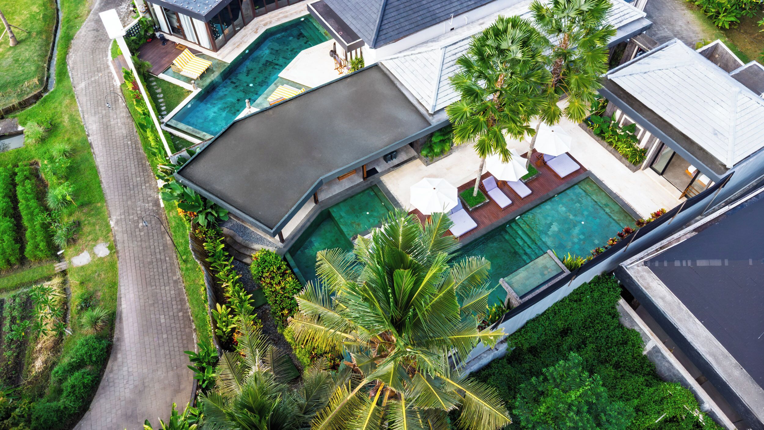 บริเวณภายนอก