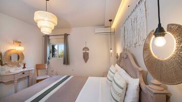 5 Schlafzimmer, Zimmersafe, Schreibtisch, Bügeleisen/Bügelbrett