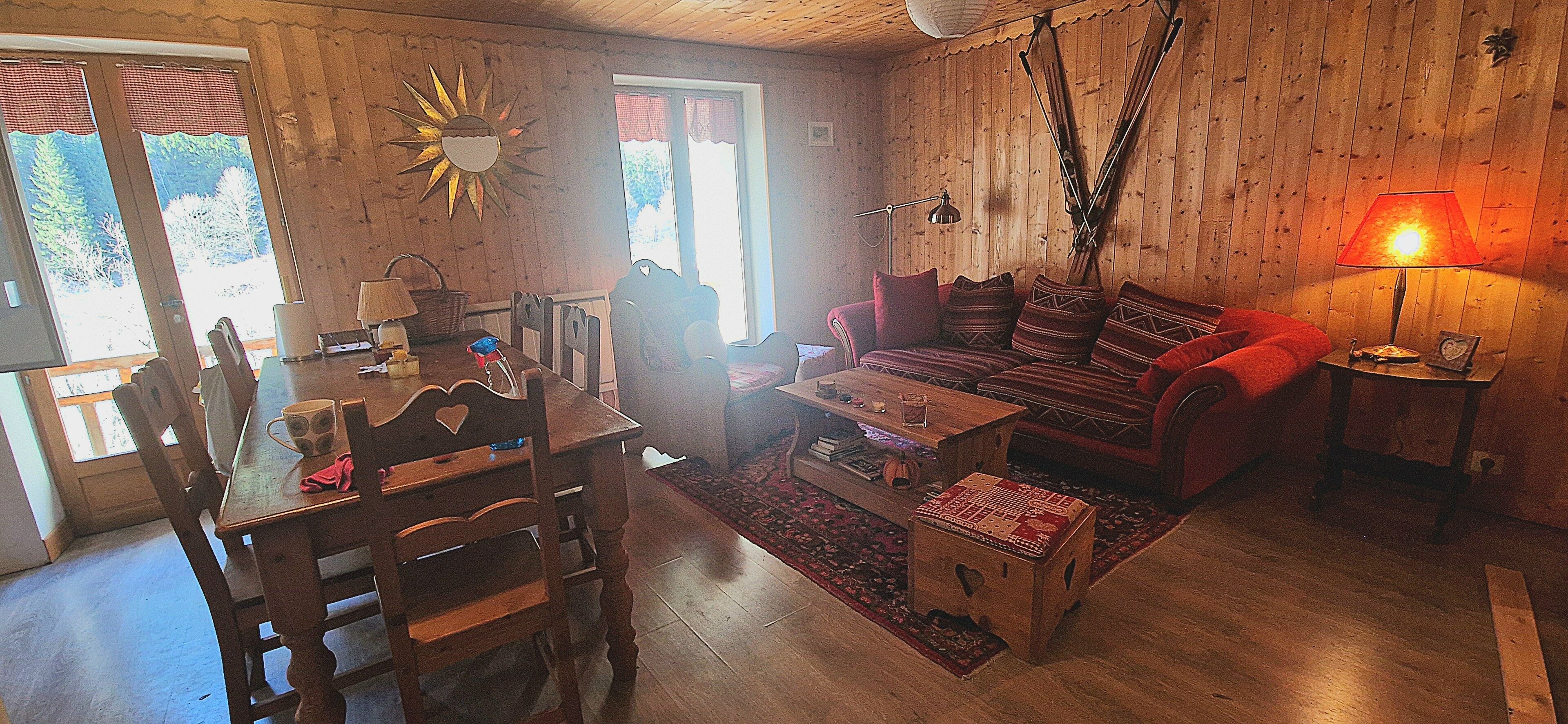 Televisie, boeken en een stereo