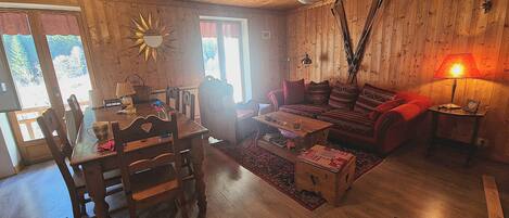 Televisie, boeken en een stereo