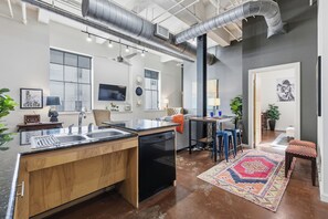Interior - New Stylish Loft Downtown FTW in Sundance Square (Fort Worth)