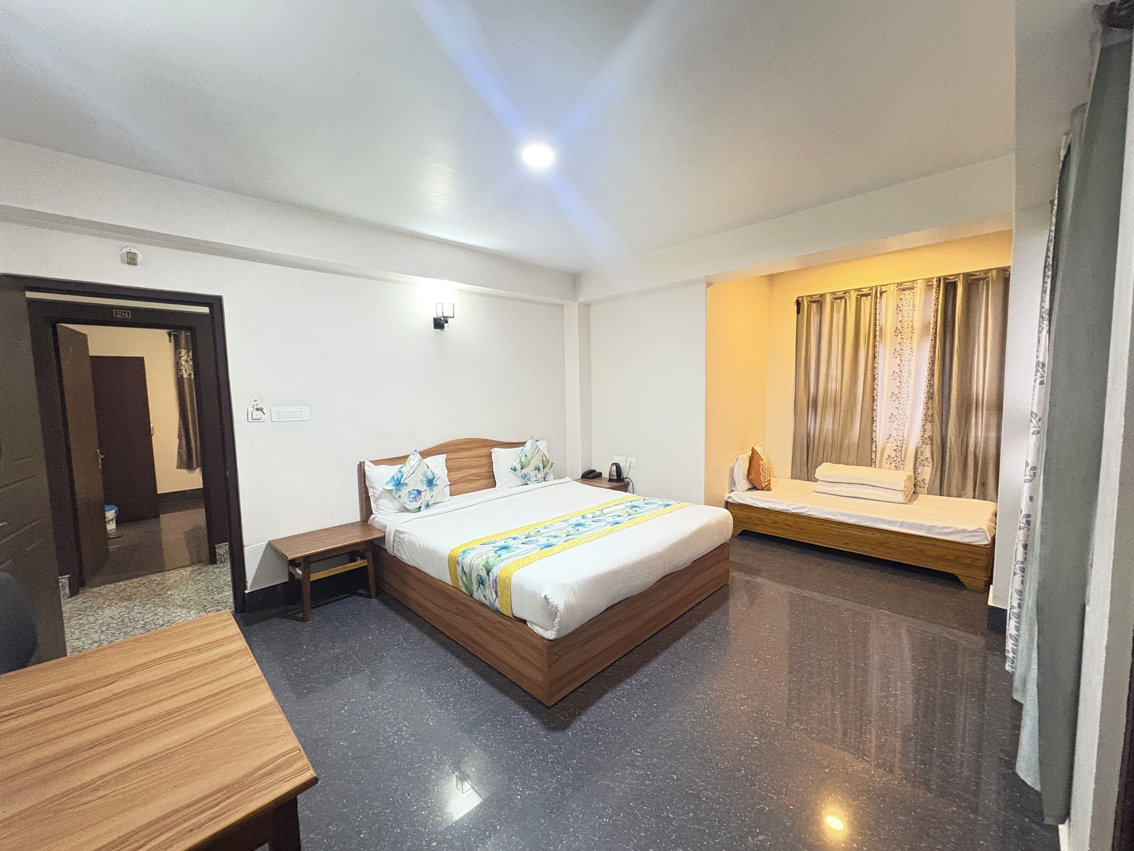 Superior Triple Room, Mountain View | Free WiFi