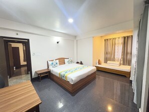 Habitación triple superior, vistas a la montaña | Wifi gratis