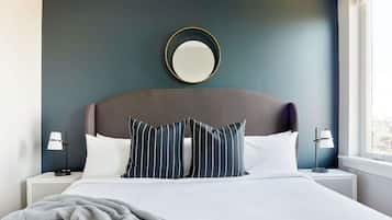 1 bedroom, desk, iron/ironing board, WiFi