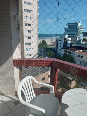 Property grounds - Oceanfront | 50m from Caiobá Beach | HVAC | 900 Mbps Wi-Fi | Covered Parking (Matinhos)