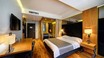 Habitación, vista a la ciudad | Insonorización, tabla de planchar con plancha y wifi gratis