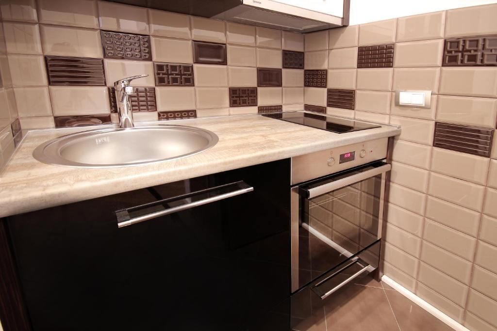 Superior Apartment, Balcony, City View | Private kitchen