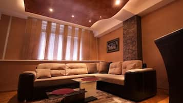 Appartement Classique, vue ville | Coin séjour