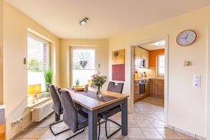 Dining - Vacation home Dalben - comfortable and quiet on the outskirts of the village (Krummhörn)