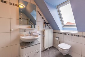 Hair dryer, towels, toilet paper - Vacation home Dalben - comfortable and quiet on the outskirts of the village (Krummhörn)