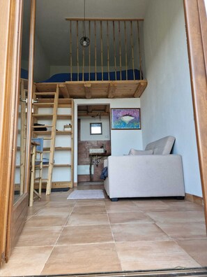 Living area - Retreat in nature, on request with holistic support - yoga, massage (Spongano,)