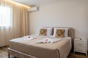 Iron/ironing board, WiFi, bed sheets - Villa Ceroni is ideally located in the southern part of the island of Rhodes. (Pilona)