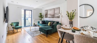 Central Apartment | Pet-Friendly, Wi-Fi, Netflix