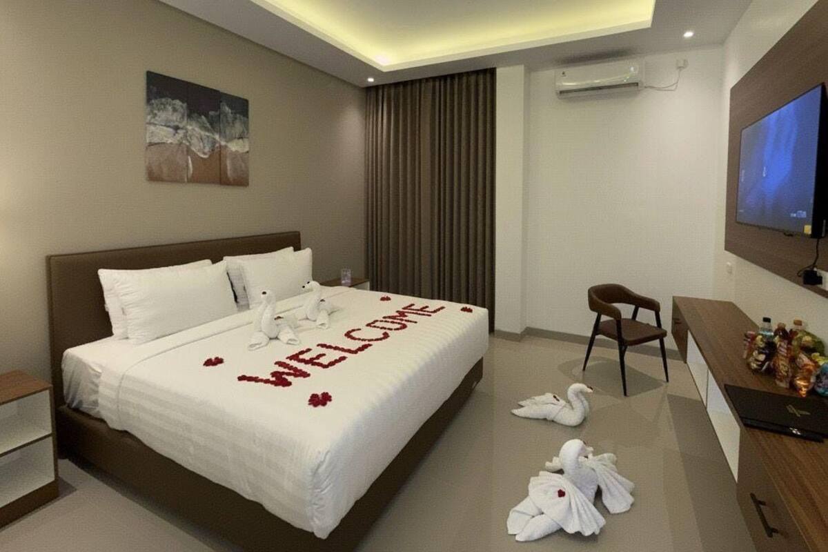 Monolocale Superior, 1 letto queen, vista cortile | Una scrivania, Wi-Fi gratuito, con arredamento individuale, lenzuola