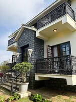 Deluxe Room | Exterior detail