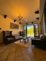 Deluxe Room | Interior