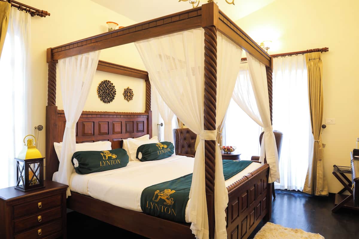 Habitación Deluxe | Ropa de cama hipoalergénica y decoración personalizada