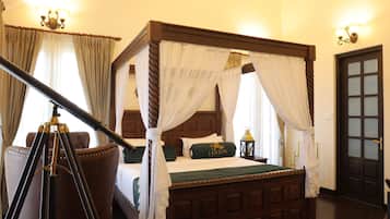 Deluxe Room | Hypo-allergenic bedding, individually decorated, individually furnished