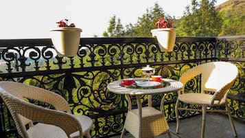 Deluxe Room | Balcony