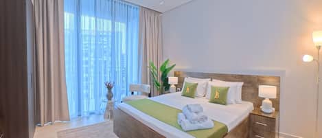 公寓, 1 張特大雙人床, 泳池景觀 | 熨斗/熨衣板、免費無線上網