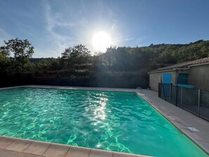 Pool - 3-bedroom house in the Verdon Natural Park (Quinson)