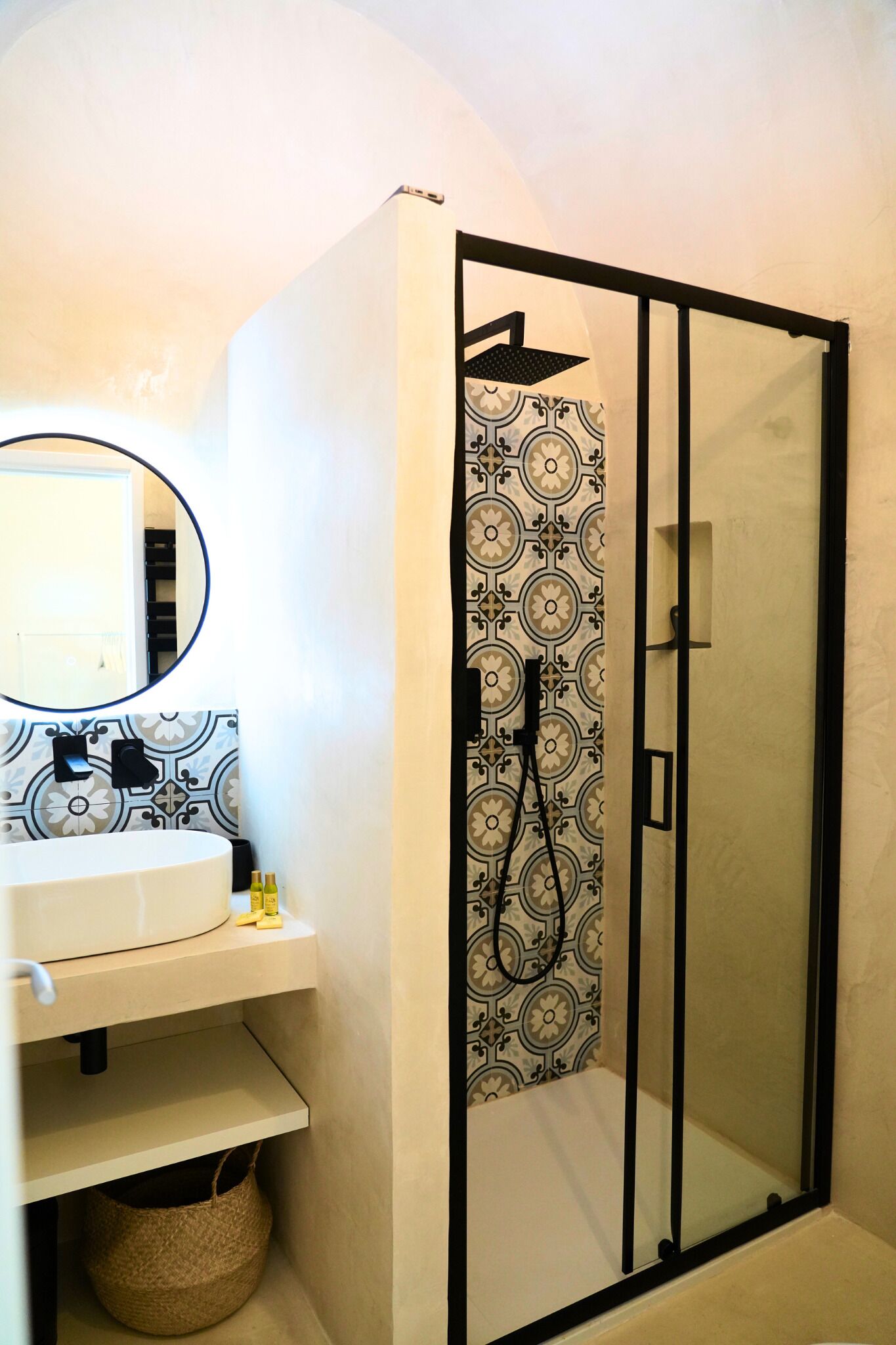 Casa Deluxe, vista città | Bagno | Doccia, set di cortesia gratuito, asciugacapelli, asciugamani