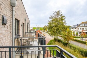 Property grounds - Coastal berth - KÜSTE33/14 - Sauna. Balcony. Family-friendly. (Tossens)